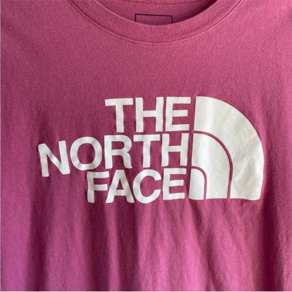 Men's The North Face Short Sleeve T Shirt Medium.